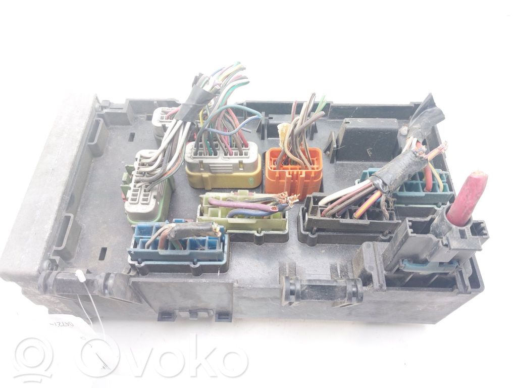 Módulo de fusible   04727480AC