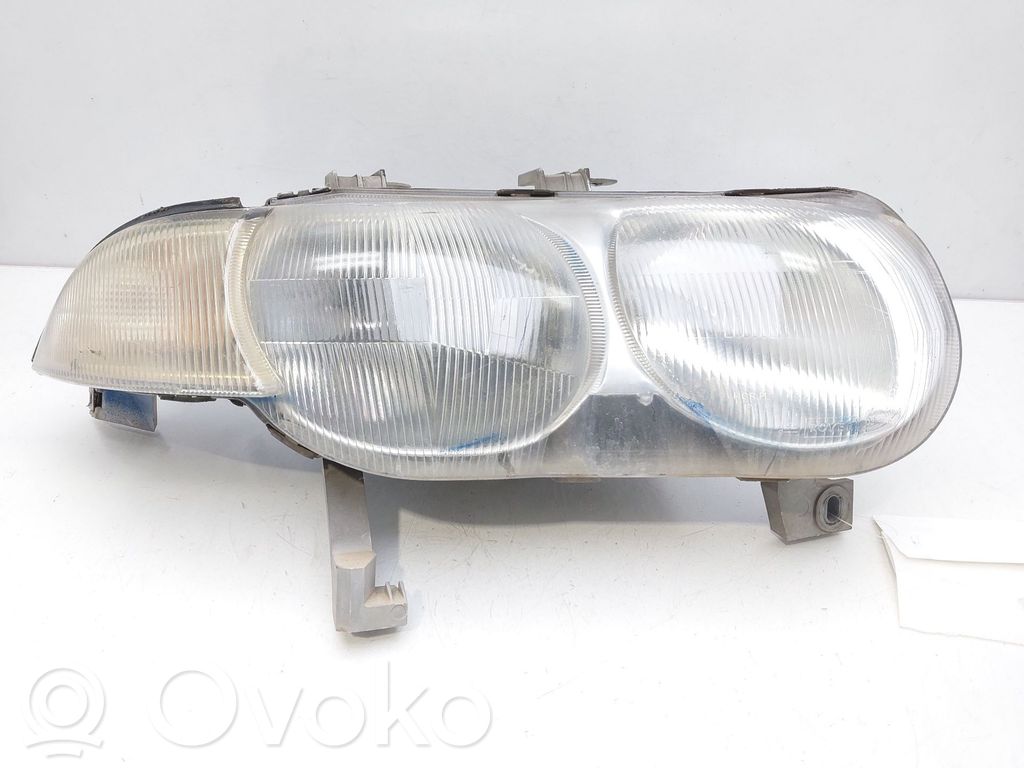 Phare frontale   CXB104520