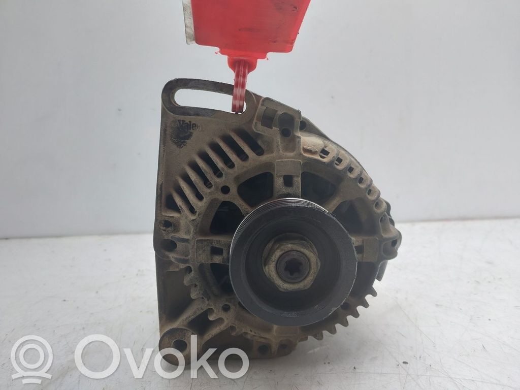 Renault Clio I Alternador 