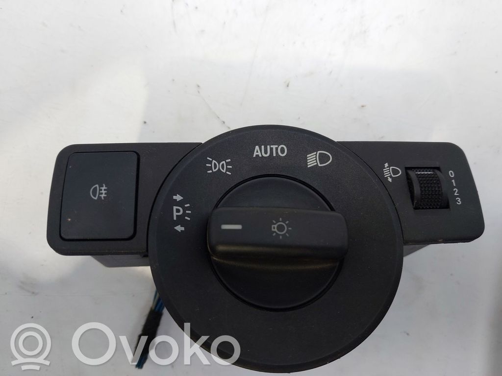 Mercedes-Benz A W176 Interruptor de luz 
