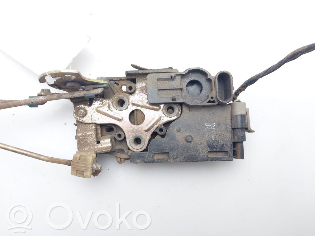 Daewoo Lanos Priekšpusē slēdzene 