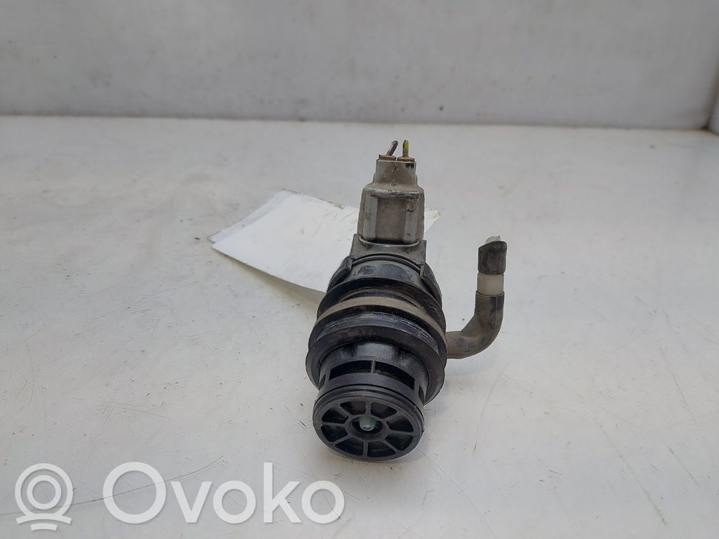 Mazda 3 I Windscreen/windshield washer pump 