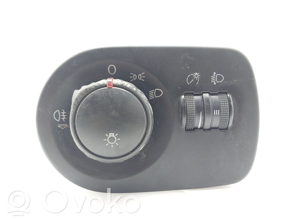 Seat Leon (1P) Interruptor de luz 