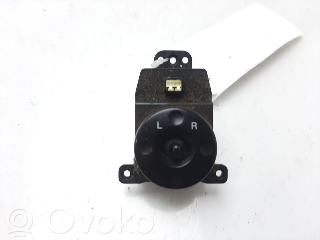 KIA Rio Sivupeilin kytkin 