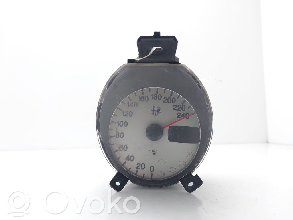 Alfa Romeo 156 Nopeusmittari (mittaristo) 