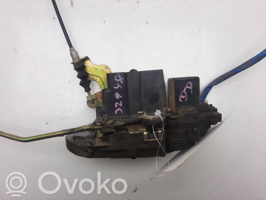 KIA Carnival Front door lock 
