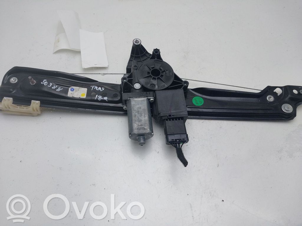 Citroen C3 Aircross Ręczny podnośnik szyby drzwi tylnych 