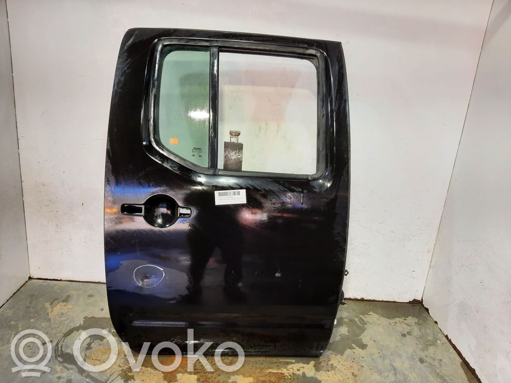 Nissan NP300 Puerta trasera 