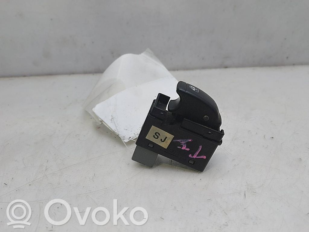 Daewoo Nubira Electric window control switch 