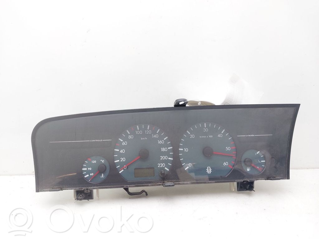 Citroen Xantia Nopeusmittari (mittaristo)