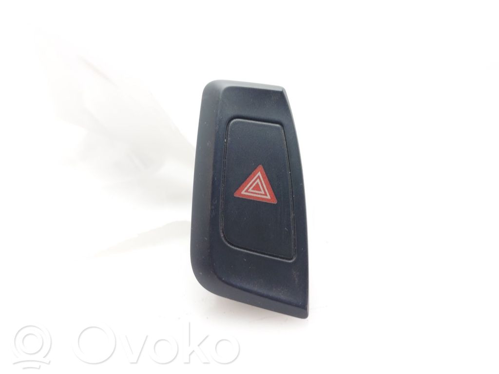 Botón interruptor de luz de peligro   8K1941509