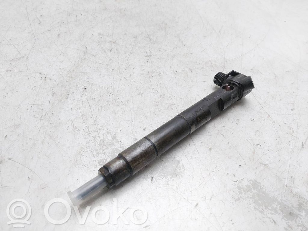 Inyector de combustible   A6510700587