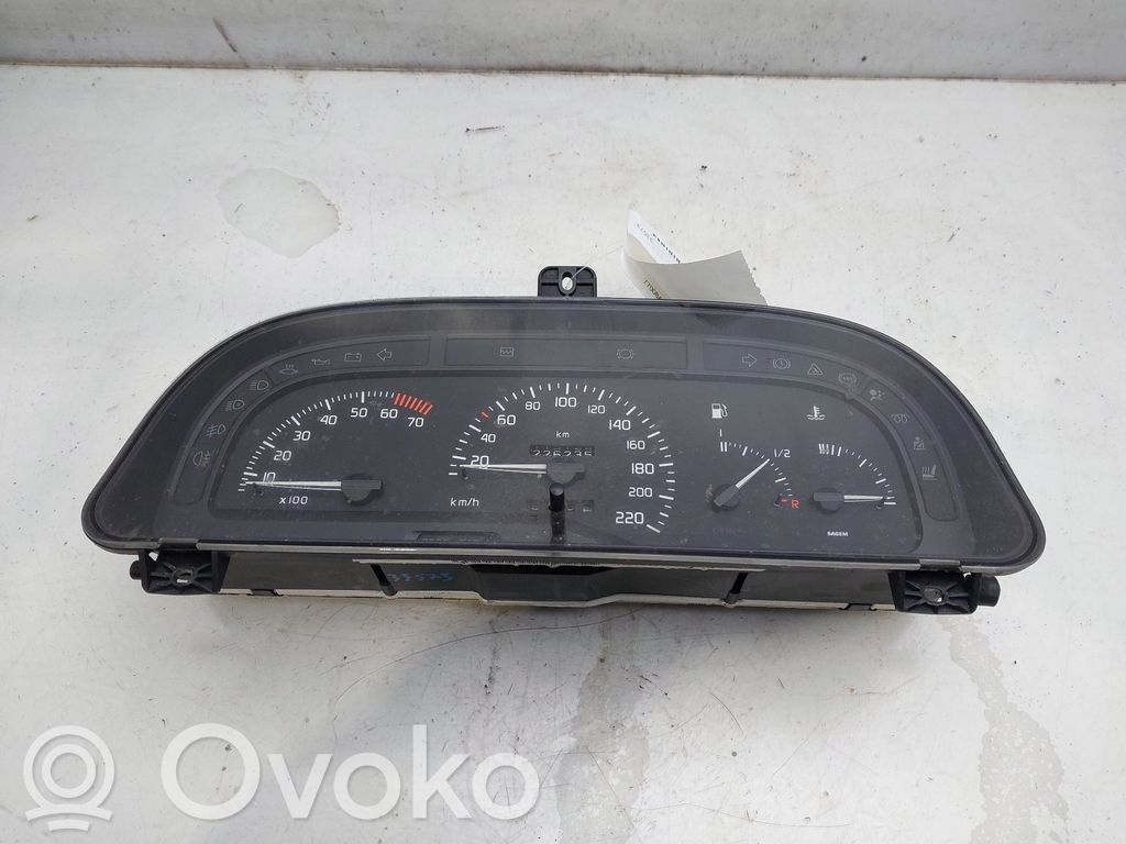 Renault Laguna I Vitezometru (grup de instrumente) 