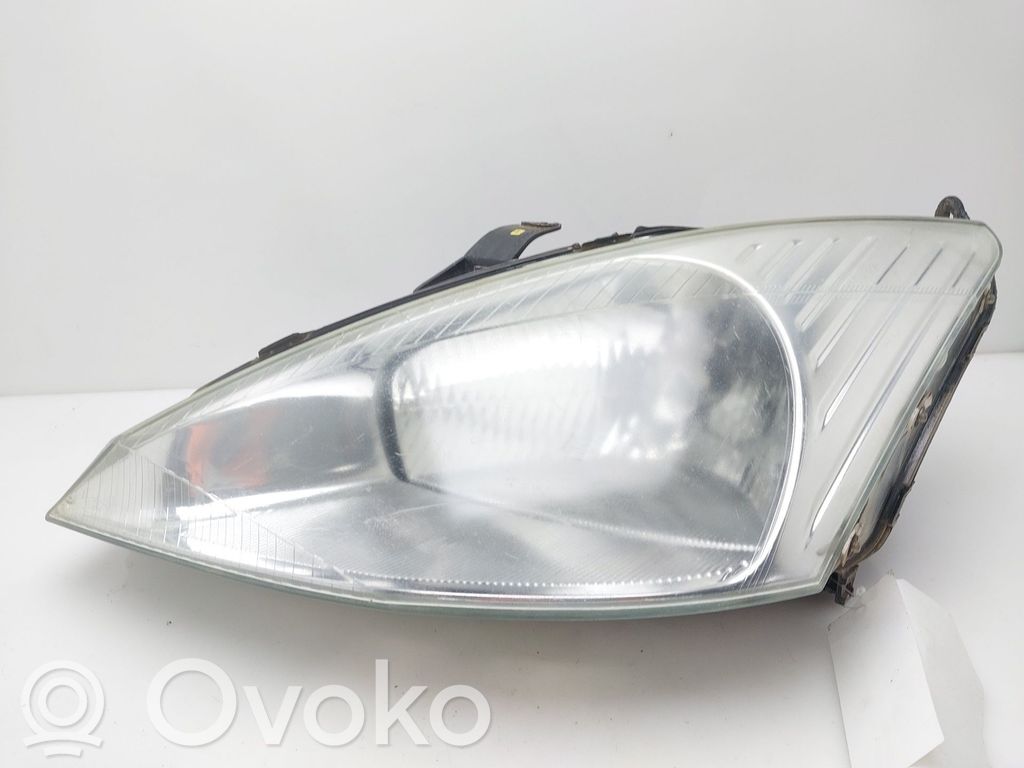 Ford Focus Scheinwerfer 