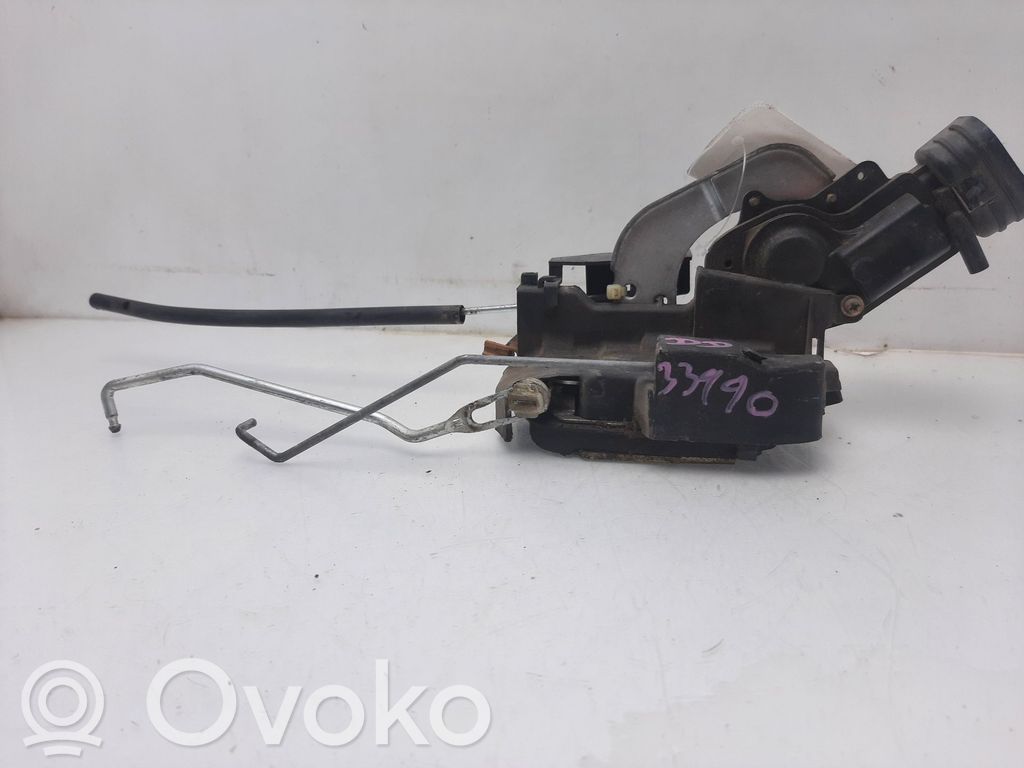Toyota Corolla E110 Etuoven lukko 