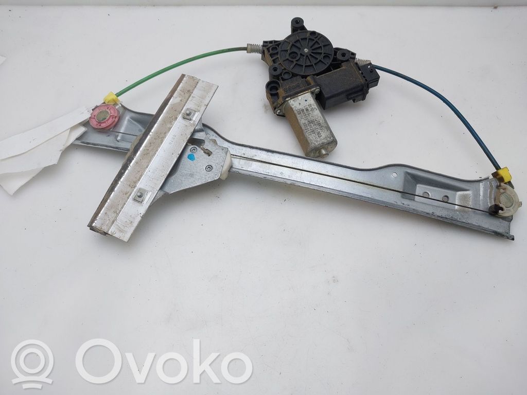 Elektryczny podnośnik szyby drzwi przednich   13188491RH