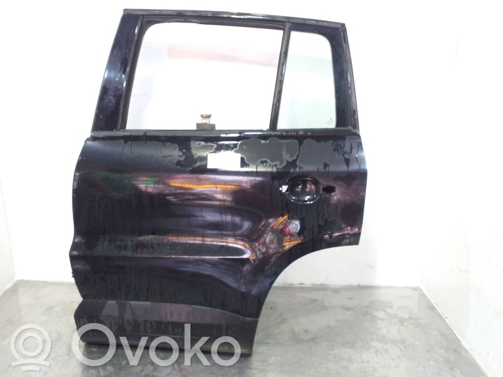 Puerta trasera   5N0833055A