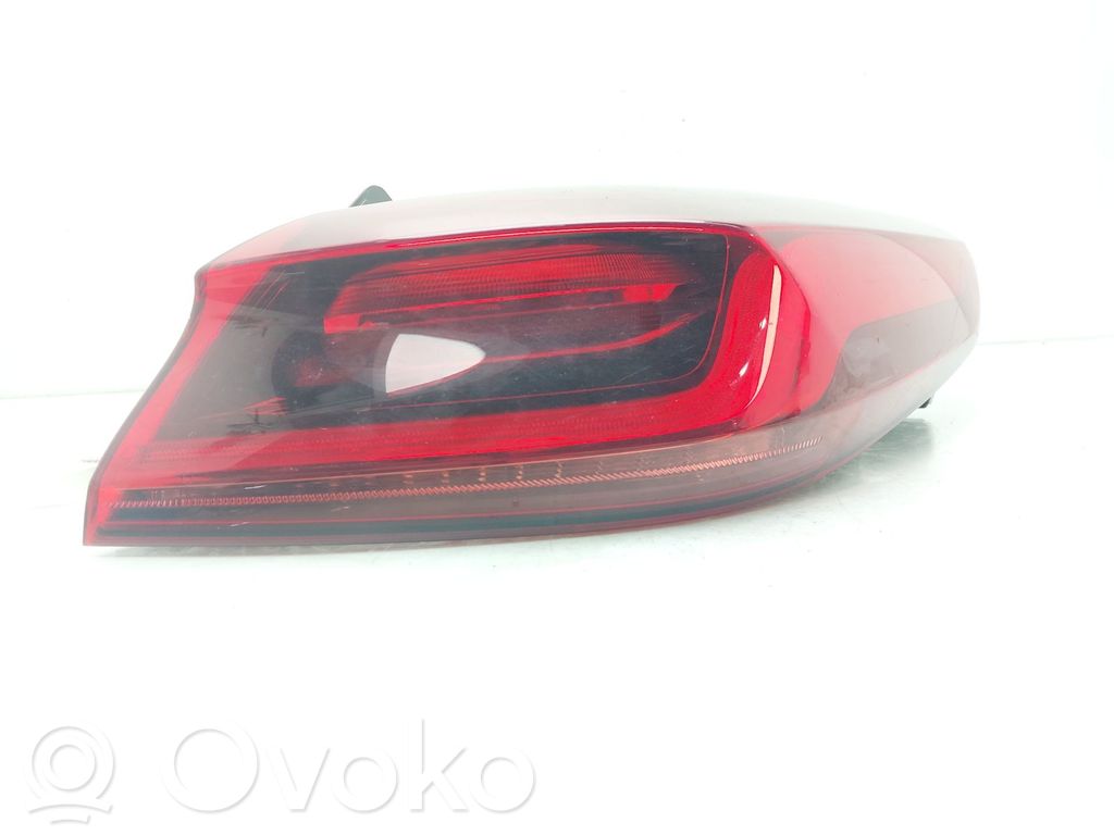 Takavalot   92402J7300,96792KMS,5PUERTAS