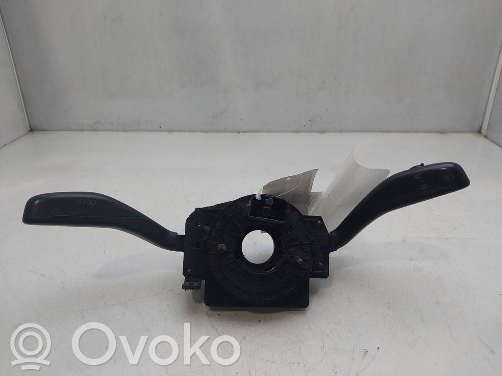 Seat Ibiza III (6L) Butoane/comutatoare pe volan 
