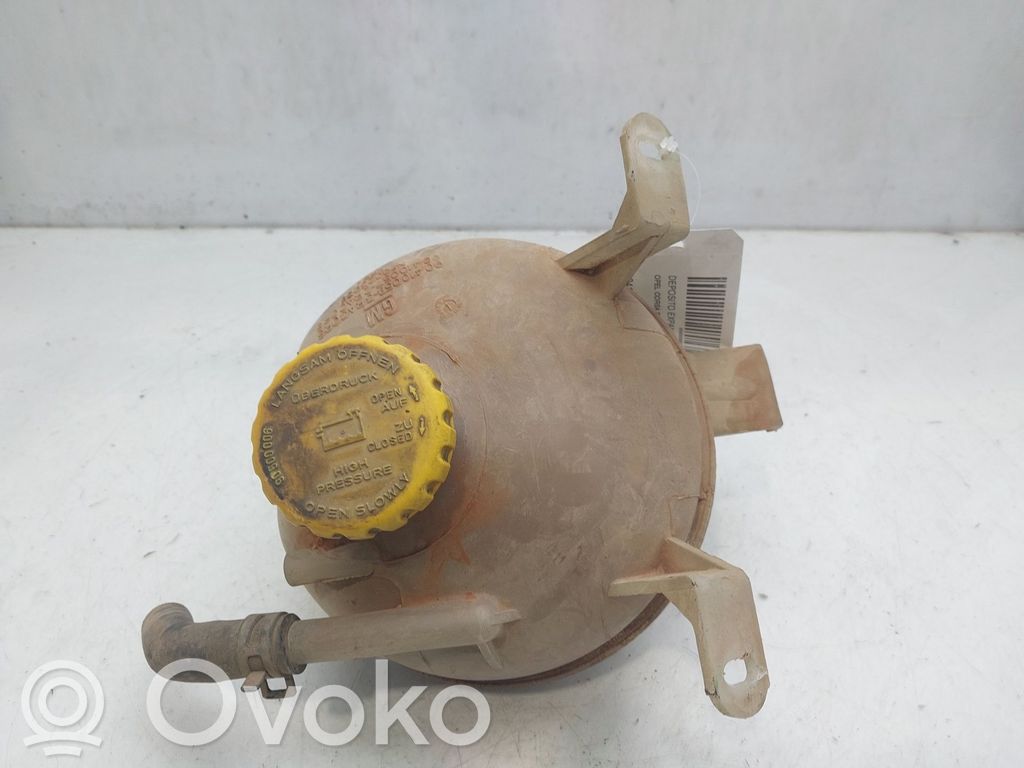 Opel Corsa B Aušinimo skysčio išsiplėtimo bakelis 