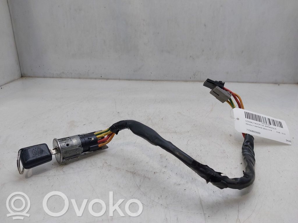 Renault Scenic I Užvedimo spynelė 