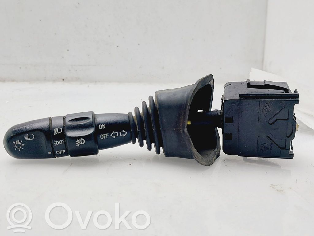 Daewoo Nubira Interruptor de luz 