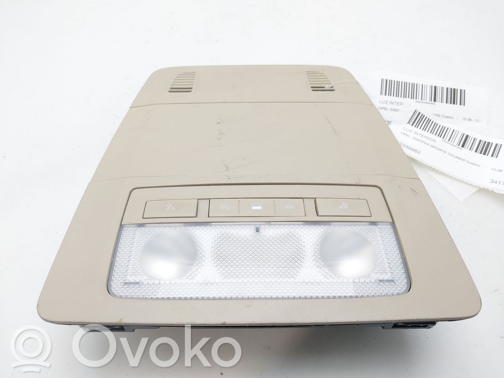 Etuistuimen valo   13339682