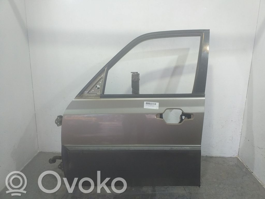 Puerta delantera   76010H1010