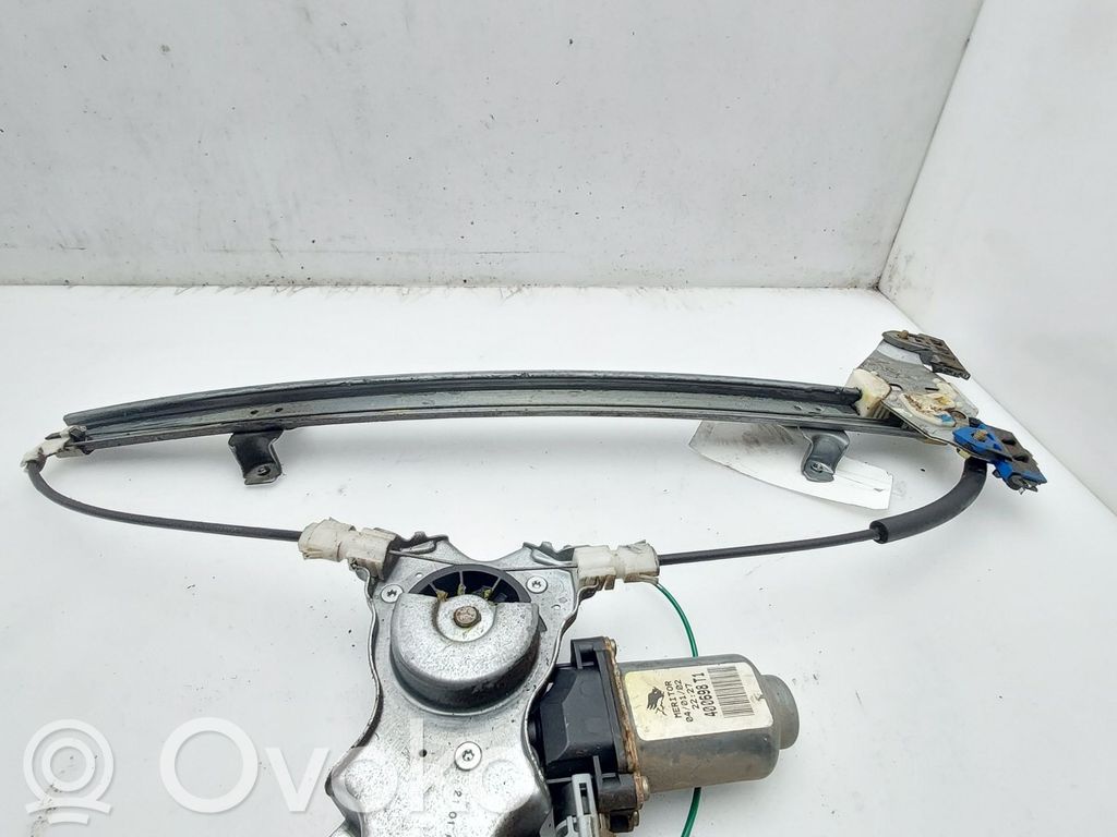 Nissan Almera Tino Regulador de puerta delantera con motor