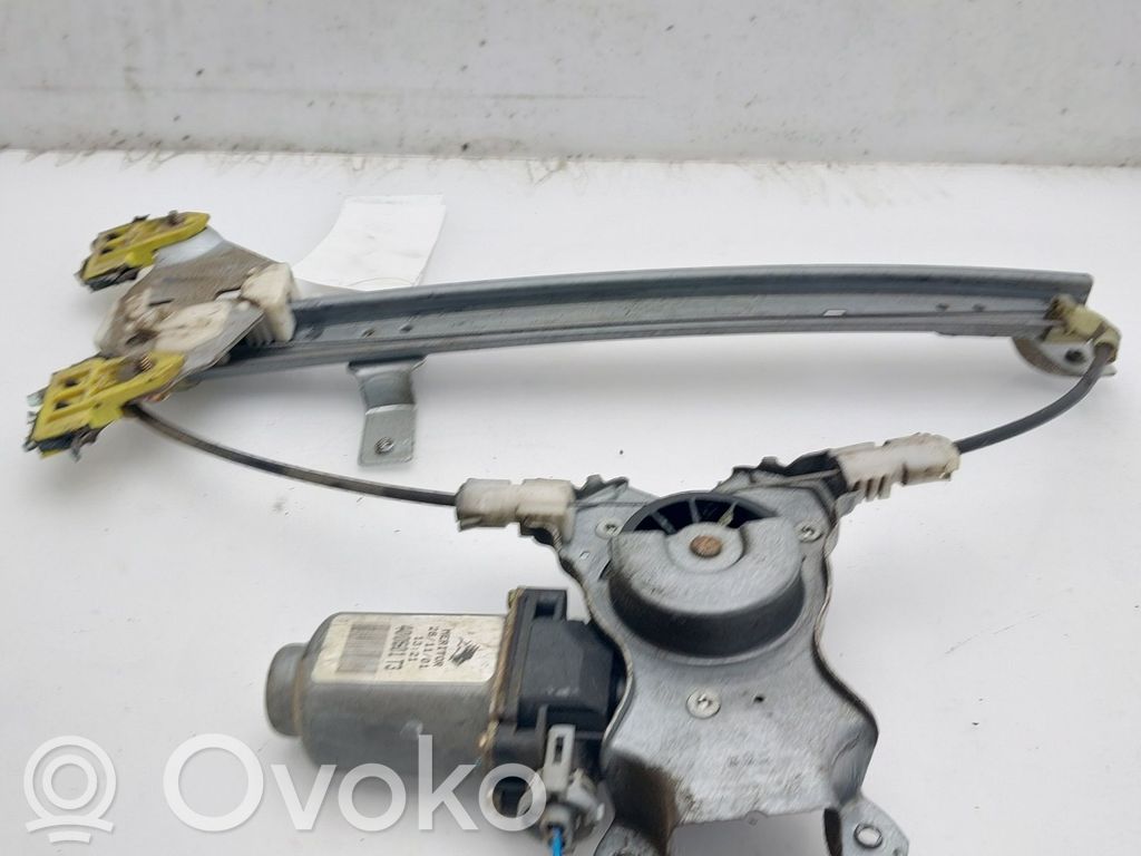 Nissan Almera Tino Regulador manual de la ventanilla trasera