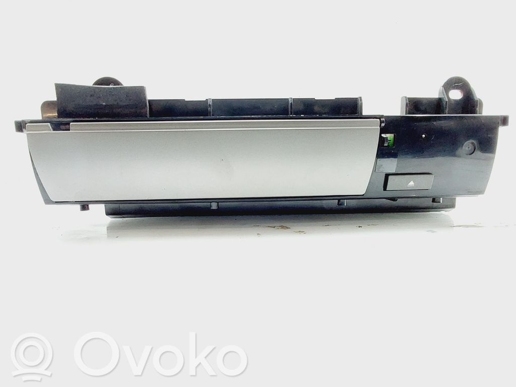 BMW 7 E65 E66 Panel / Radioodtwarzacz CD/DVD/GPS 