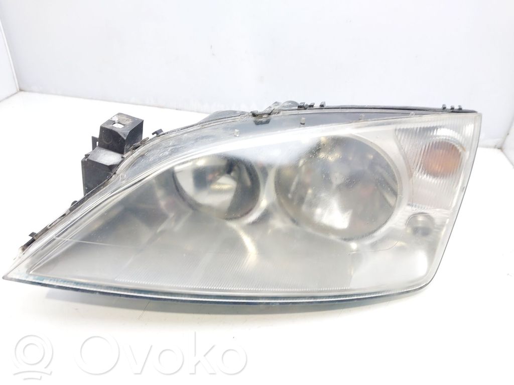 Ford Mondeo Mk III Faro/fanale
