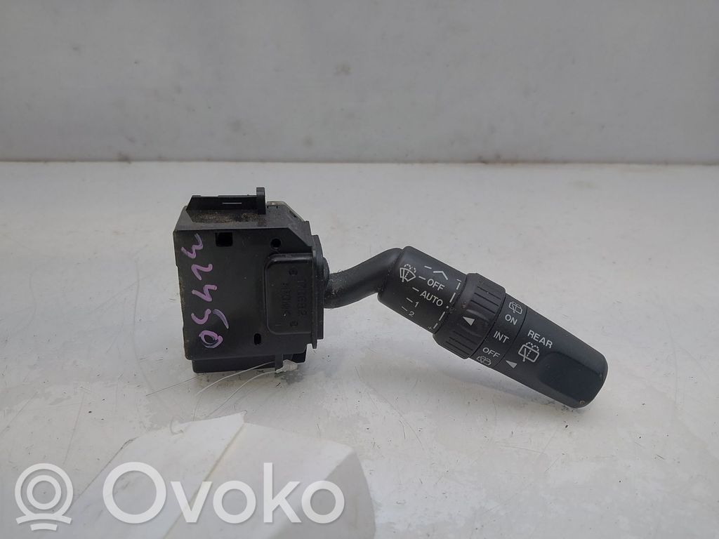 Pyyhkijän vipu   17D682
