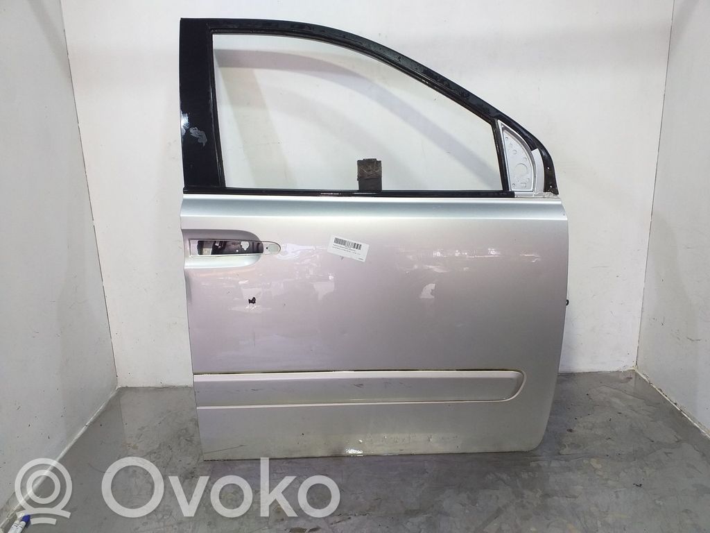 KIA Carnival Puerta delantera 