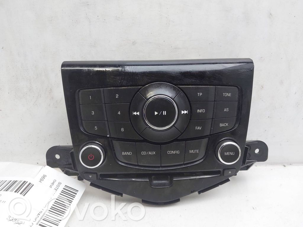 Chevrolet Cruze Panel / Radioodtwarzacz CD/DVD/GPS 