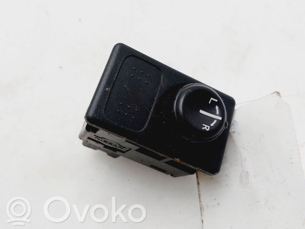 Nissan Almera N16 Comutator oglinzi laterale 