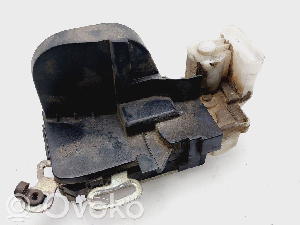 Alfa Romeo 147 Serratura portiera anteriore 