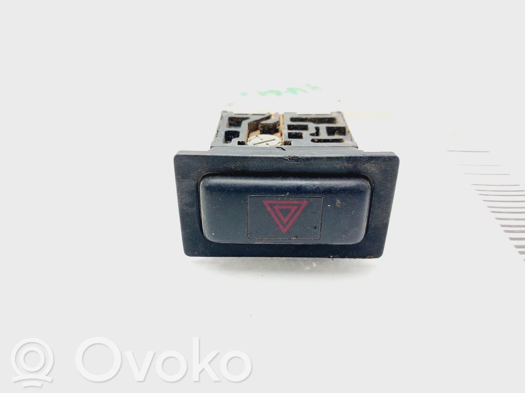 Ford Ranger Botón interruptor de luz de peligro 