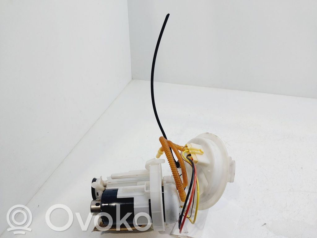 Audi A4 S4 B9 Pompe à carburant 