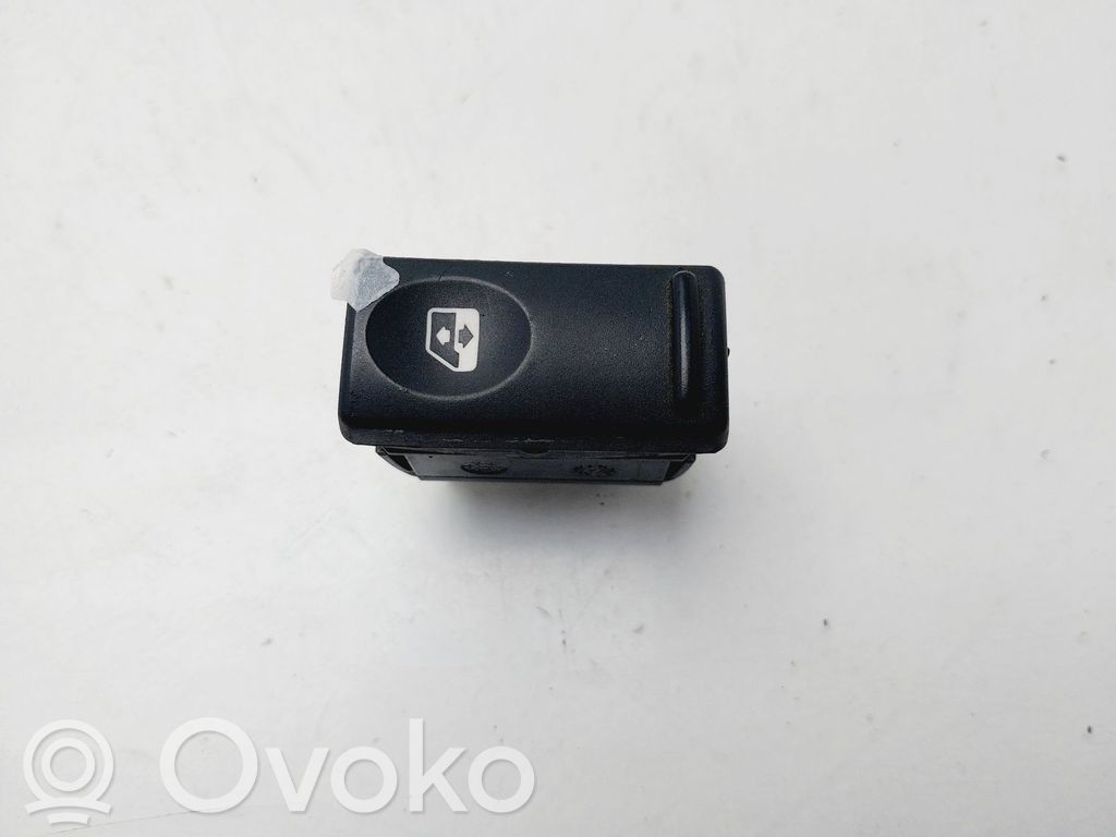Renault 19 Przyciski szyb 