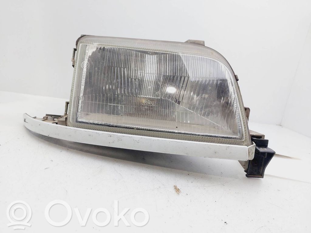 Renault Clio I Phare frontale 