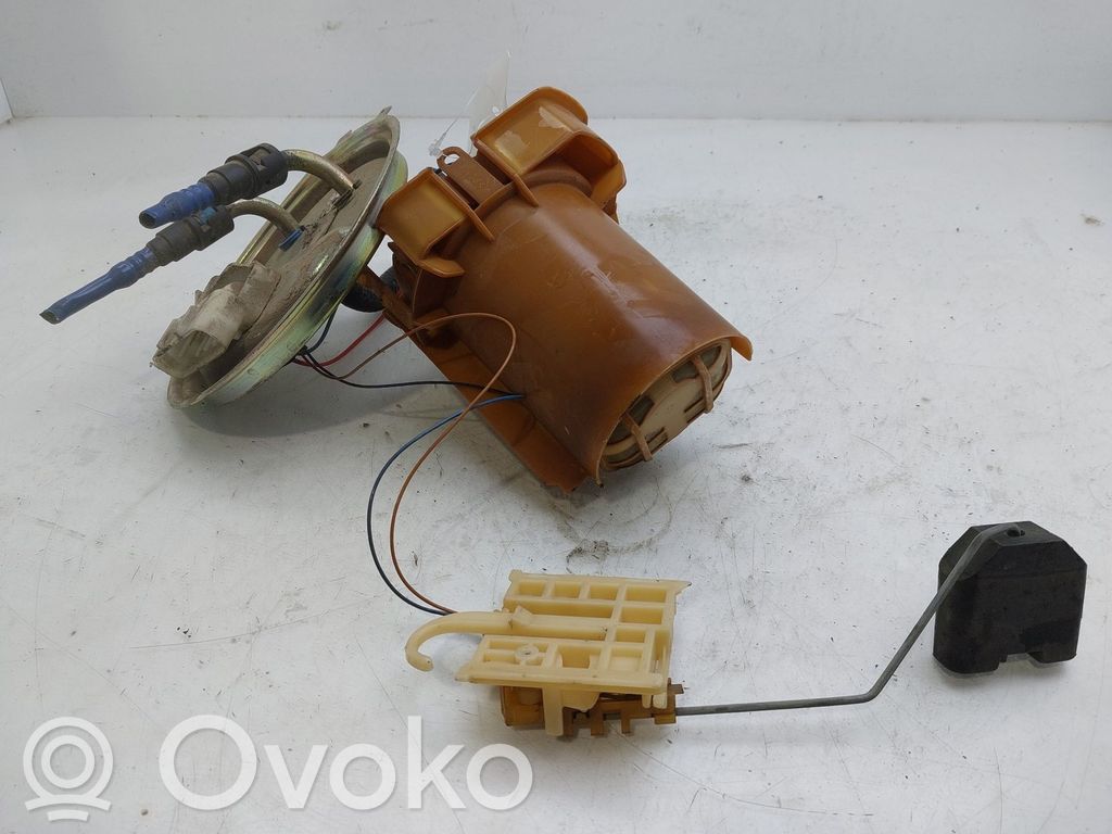 Opel Vectra B Polttoainesäiliön pumppu 