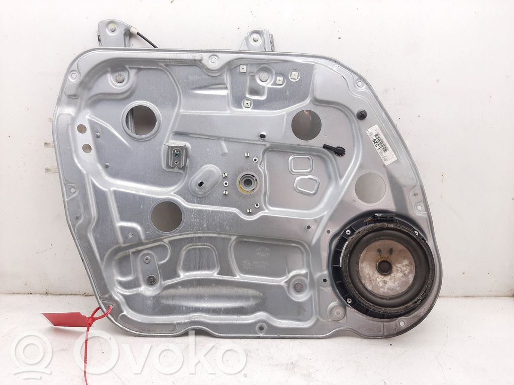 KIA Carens II Macara ușă față cu motor 