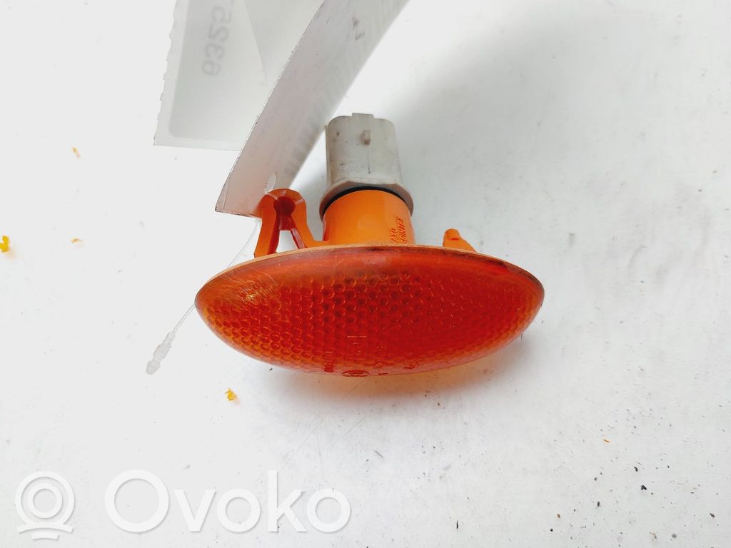 Peugeot 206 Seitenblinker 
