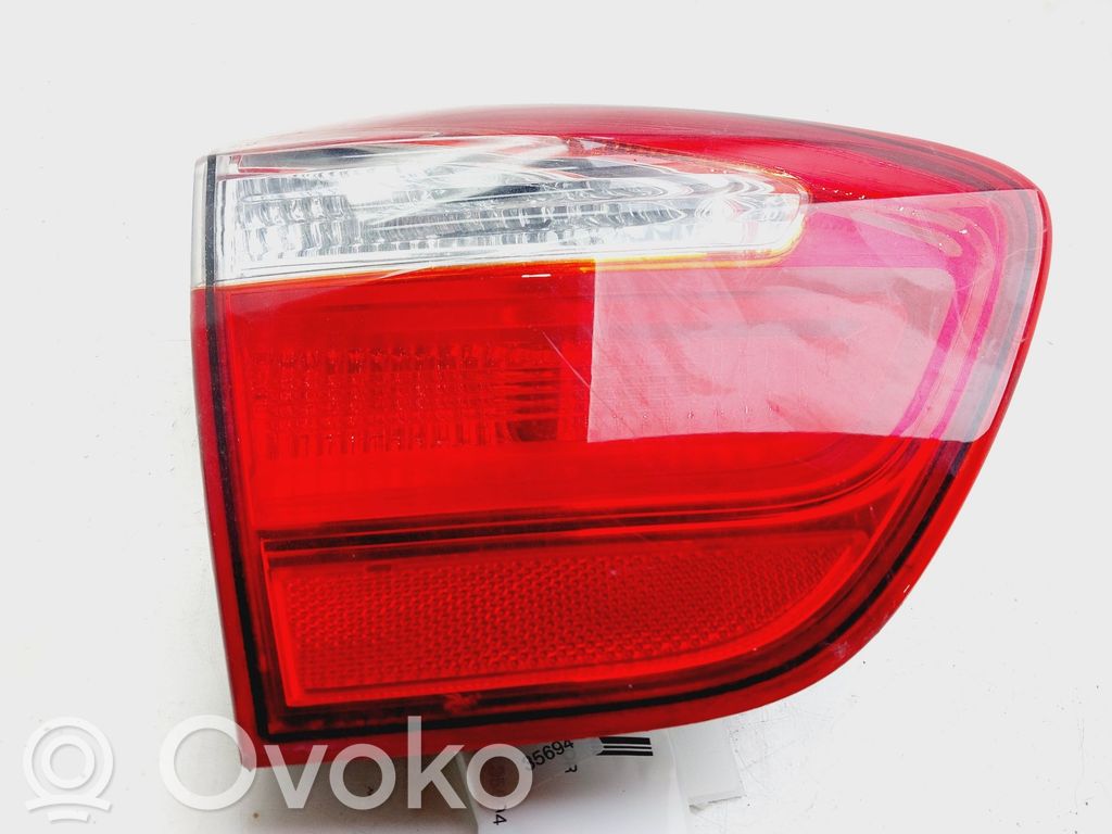 KIA Rio Takaluukun takavalot 