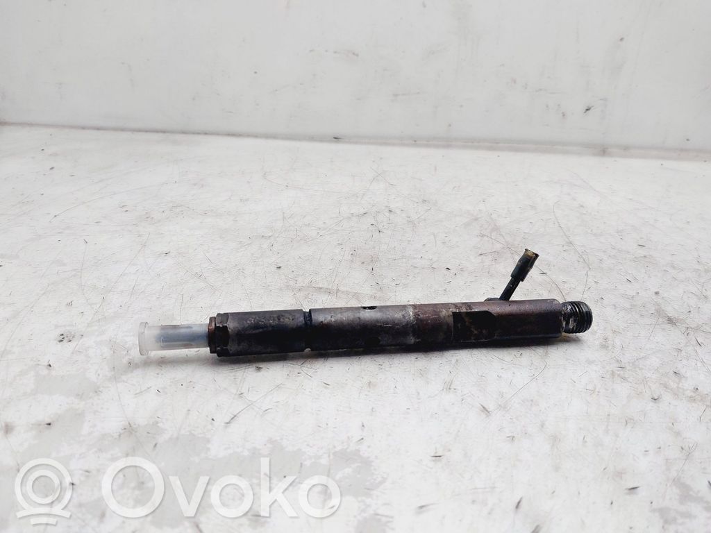 KIA Carnival Inyector de combustible 