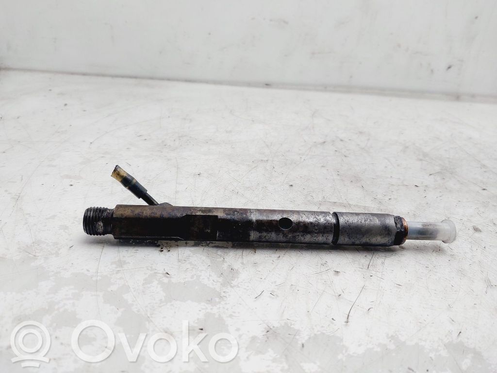 KIA Carnival Inyector de combustible 