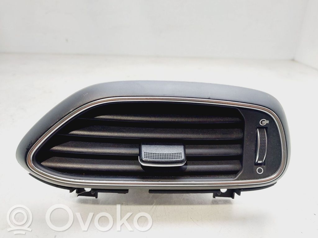 Hyundai i30 Griglia di ventilazione centrale cruscotto