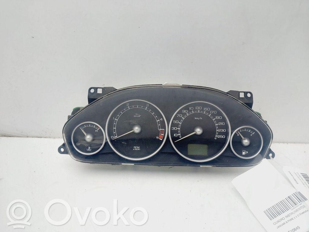 Jaguar X-Type Spidometrs (instrumentu panelī) 
