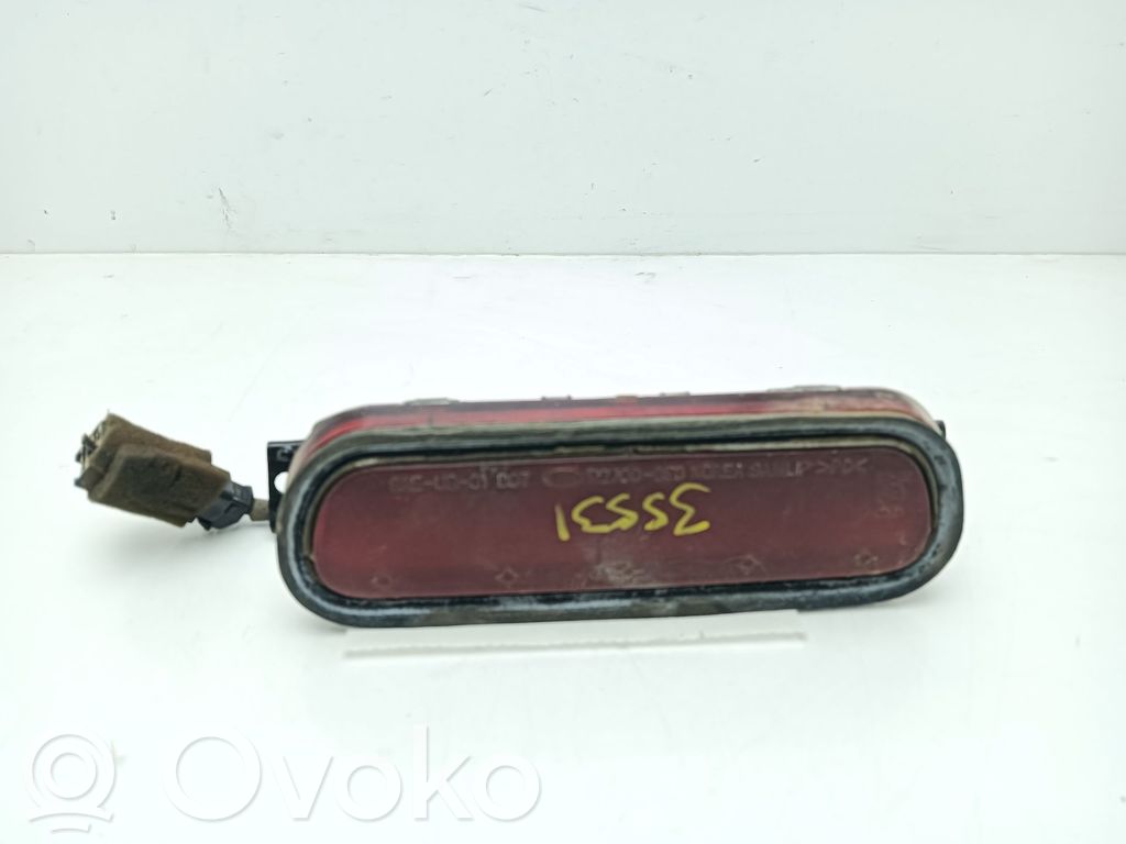 KIA Sorento Third/center stoplight 